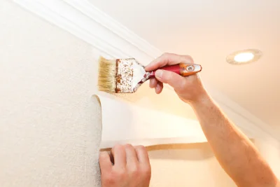 Pose de papier peint à Beuvezin — revêtements muraux et toiles de verre